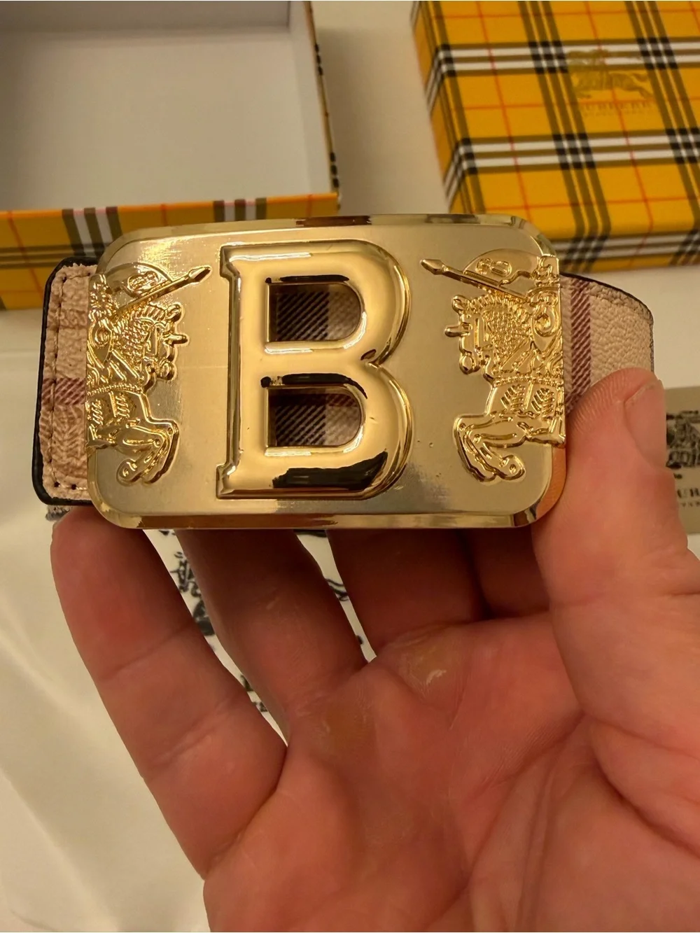 Burberry Reversible Belt – House Check / Black – Gold B Buckle